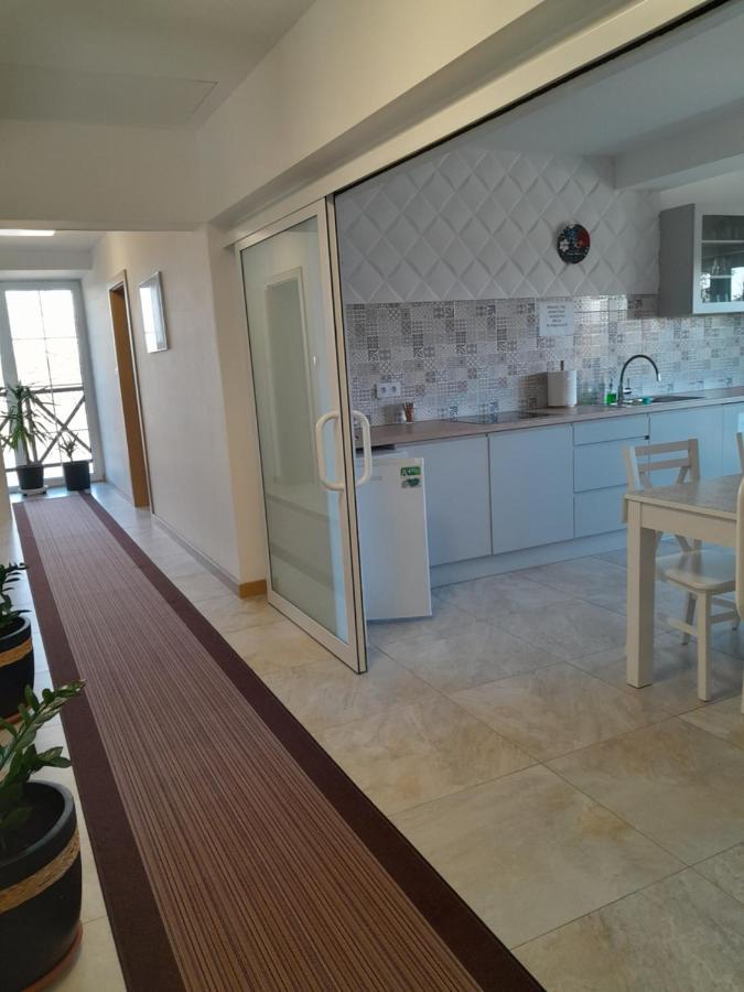 جانوويك Dworek Akacja Uslugi Hotelarskie المظهر الخارجي الصورة